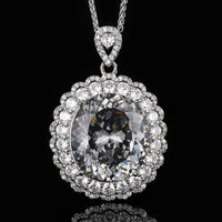 Schwarz-Grauer Anhänger mit Chopard Kette