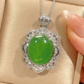 Grüner Chalcedon Anhänger mit Box-Kette