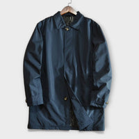 Marineblau