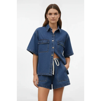 Blau